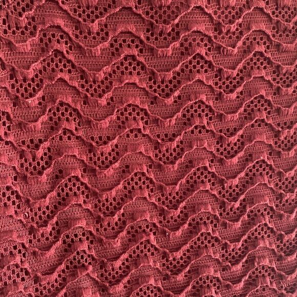 Sharagano Burgundy Lace Overlay shift Dress Bell Sleeve size 4 - Picture 2 of 6